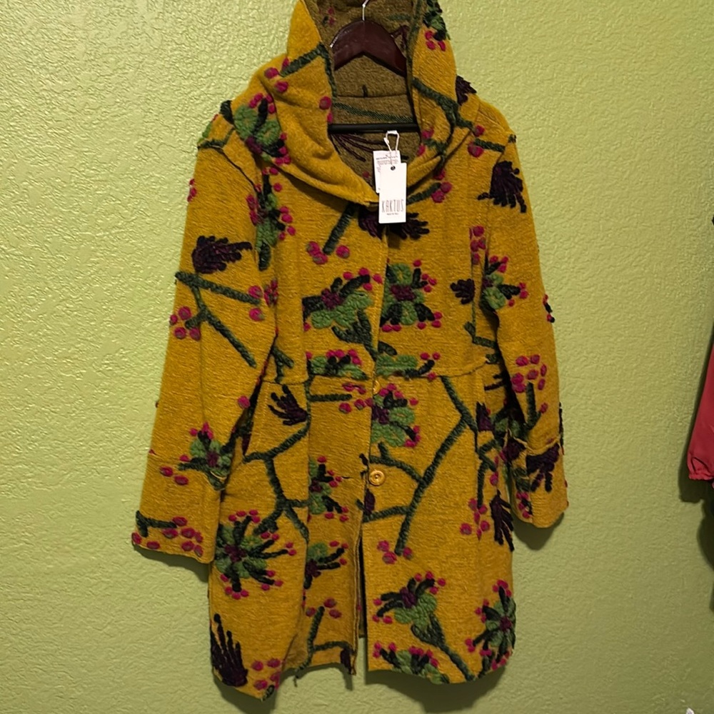 Kaktus Brand coat New with Tags Italian